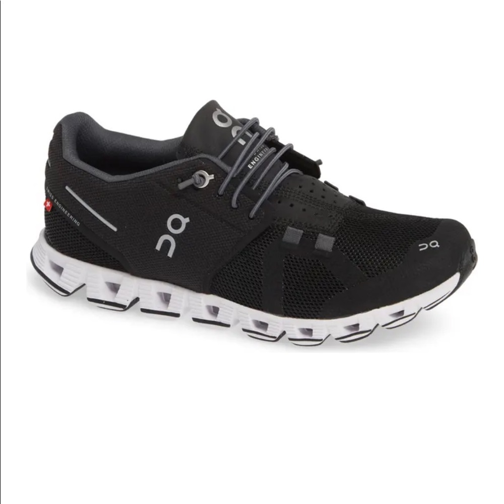 ON Cloud Running Shoe Womens Black White Size 9 1/2 US